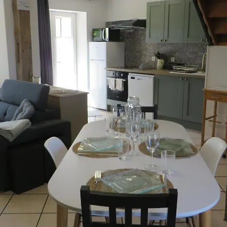 La Ferme De Frevan Holiday home Sarceaux